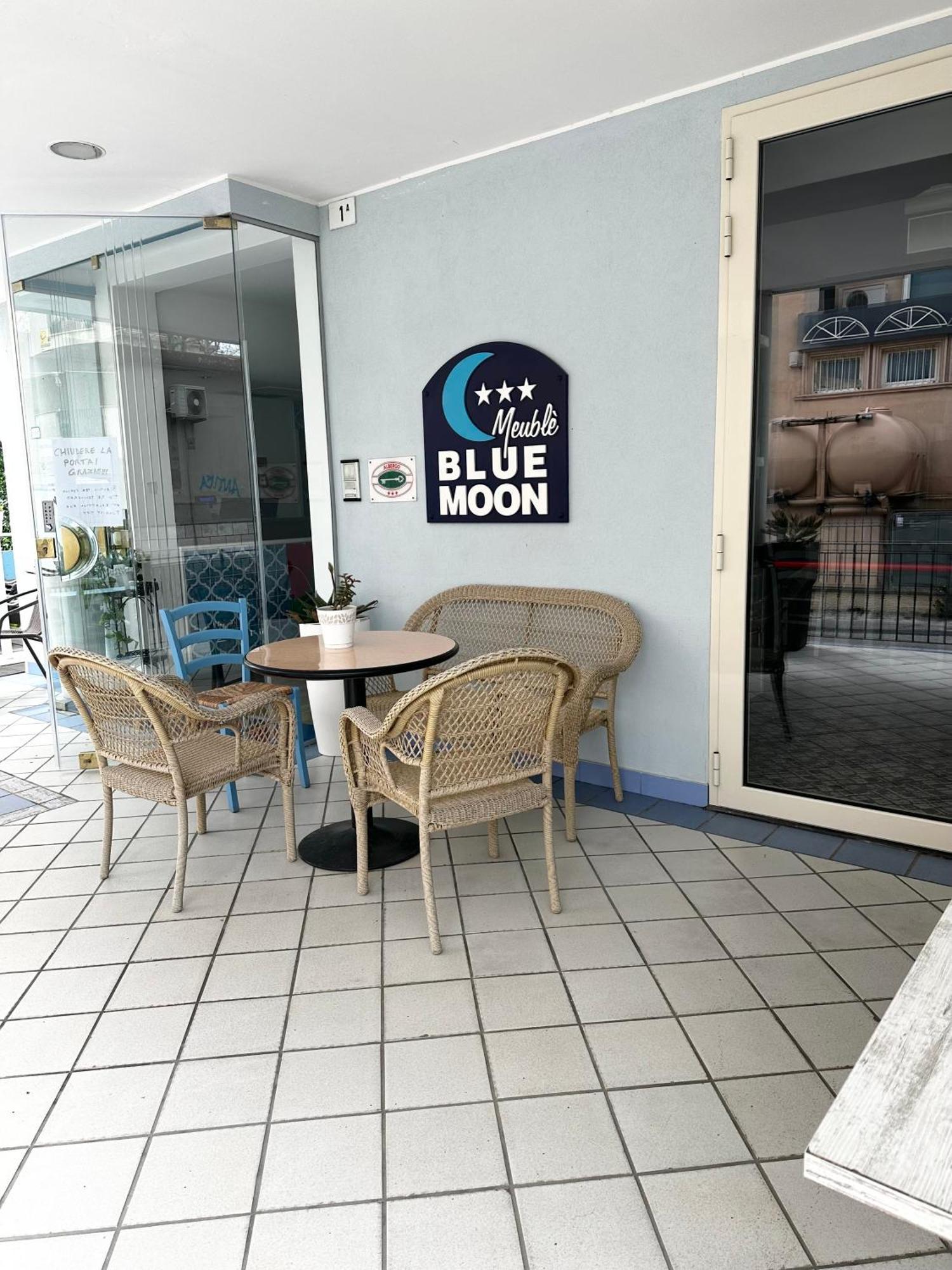 Hotel Blue Moon Rímini Exterior foto